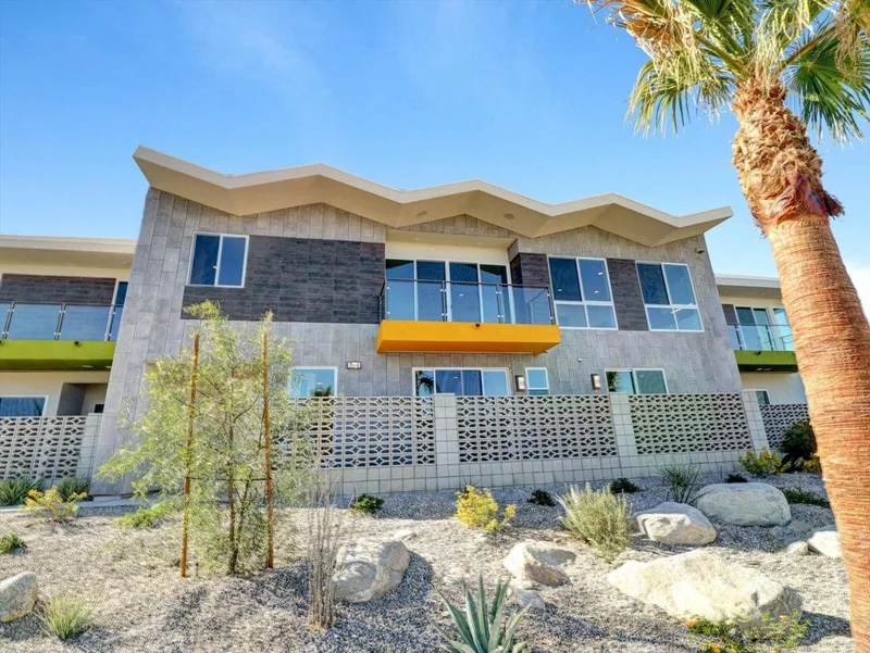 794 Obsidian Loop E, Palm Springs, CA 92264