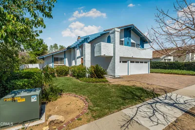327 Bethany Street photo 2
