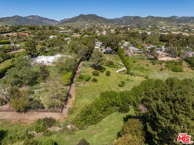 28850 Boniface Drive photo 2
