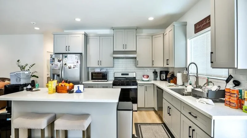 13611 Glenhaven Drive photo 2