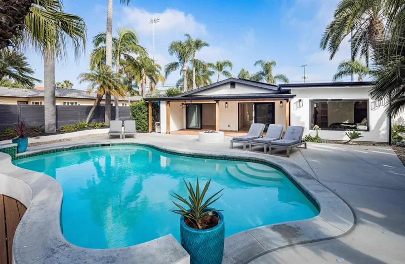 1890 Basswood, Carlsbad, CA 92008