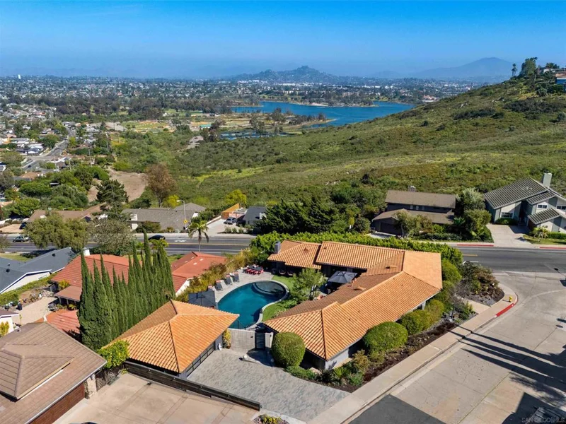 6315 Ridge Manor, San Diego, CA 92120