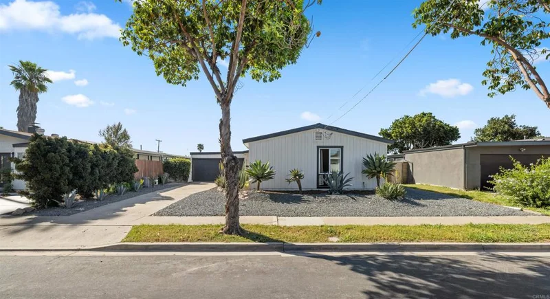 Photo 2 of 4773 Aberdeen Street