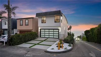 1095 Miramar photo 2