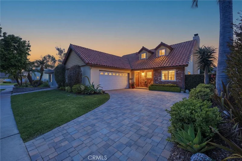 105 Harvard Lane, Seal Beach, CA 90740