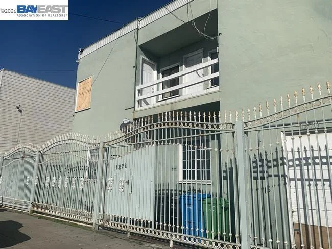 1278 Thomas Ave photo 2