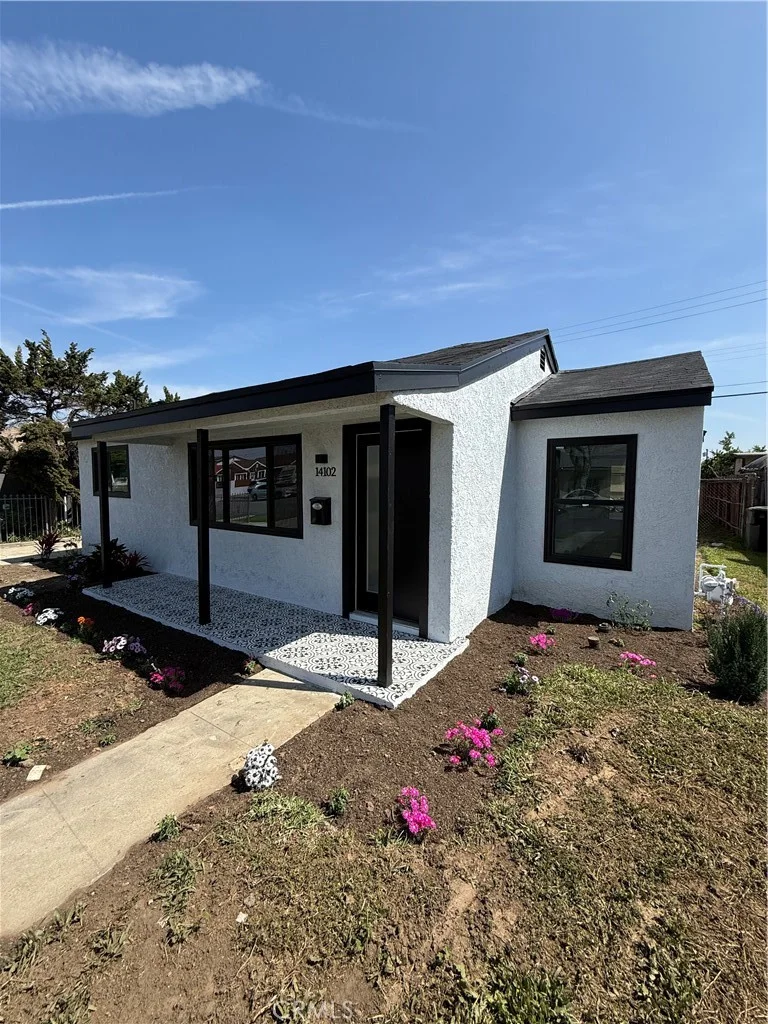 14102 S Parmelee, Compton, CA 90222