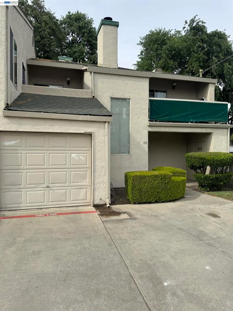 Photo 2 of 999 Porter Ave 30