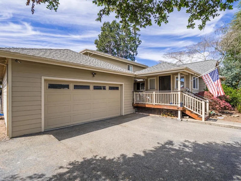 209 Hames Road photo 2