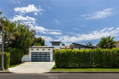 12606 Emelita Street photo 2