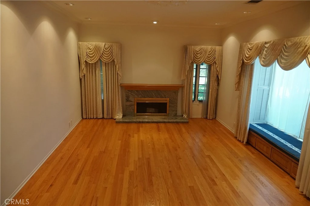 Interior 1
