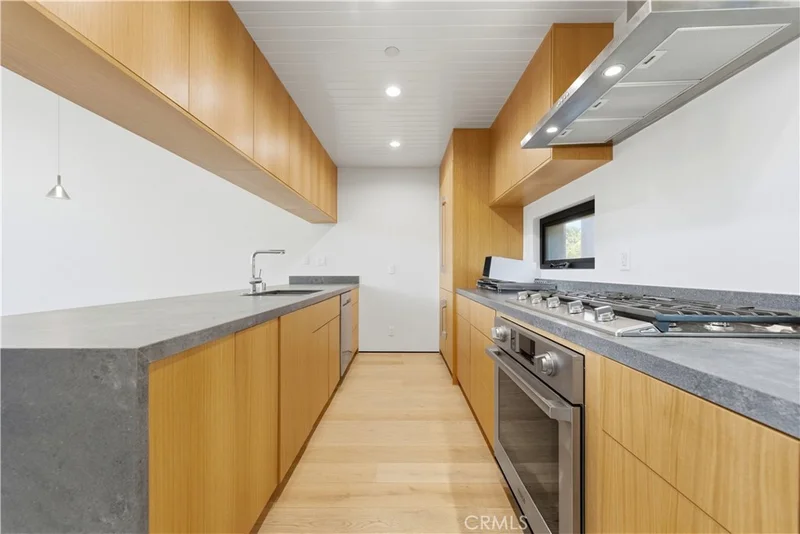 11702 Charnock Road photo 2