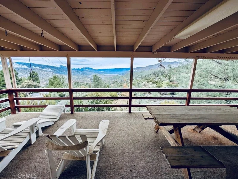 533 Rim Road