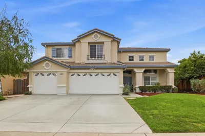1510 Dovetail Way photo 2