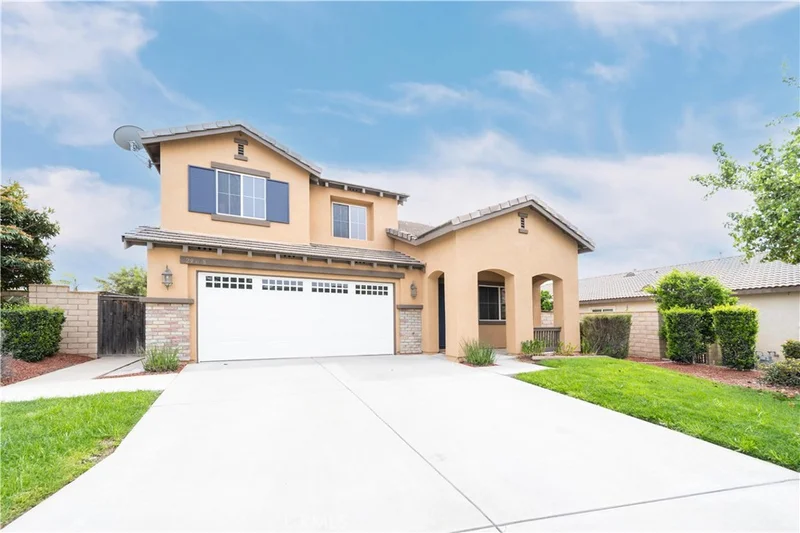 29448 Rock Point, Lake Elsinore, CA 92530