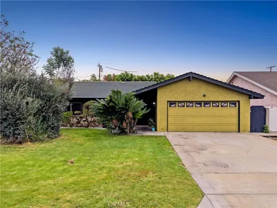 11858 Haro Ave photo 2