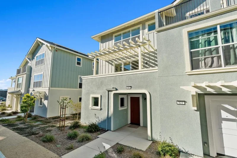 417 Annie Drive photo 2