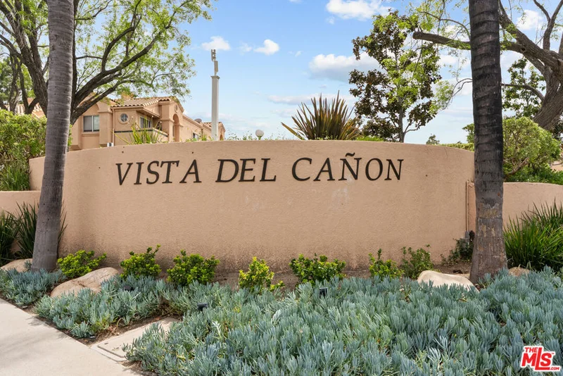 Photo 2 of 18812 Vista Del Canon