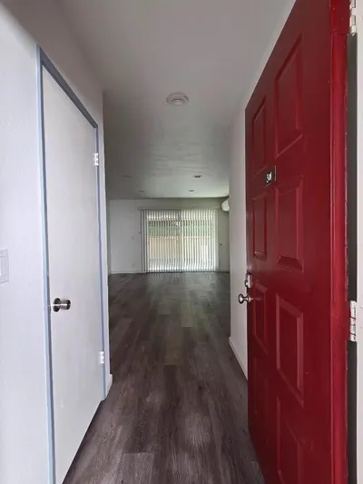 2201 Monroe Street 301 photo 2