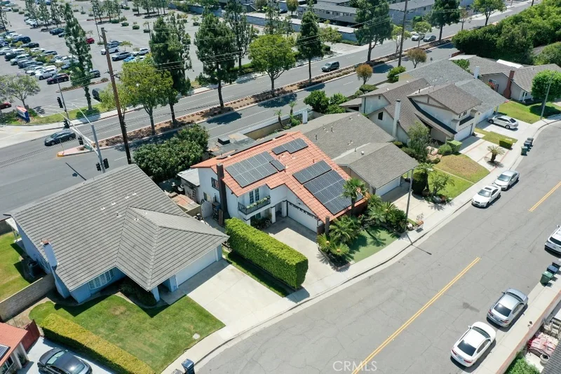 17230 San Lorenzo Circle photo 2