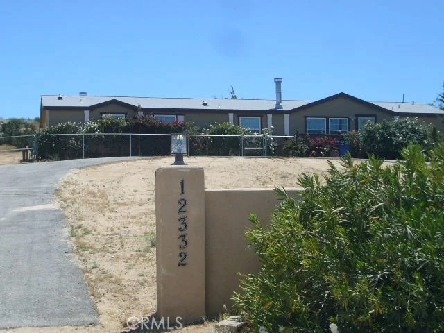 12332 E Avenue X, Pearblossom, CA 93553