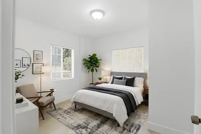 527 Clifton photo 2