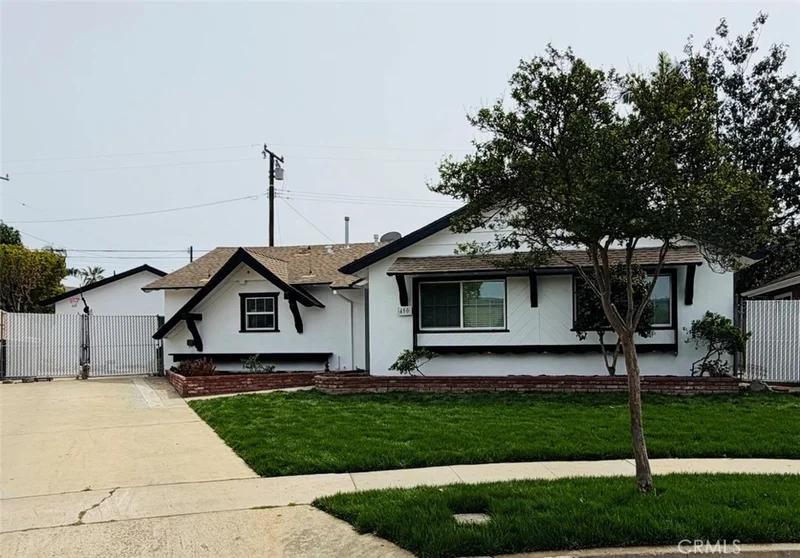 450 Palermo Way photo 2