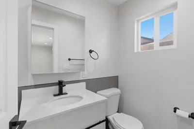 10788 Mercer Avenue photo 2