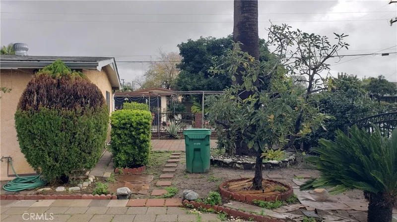 Photo 2 of 15323 Nubia Street