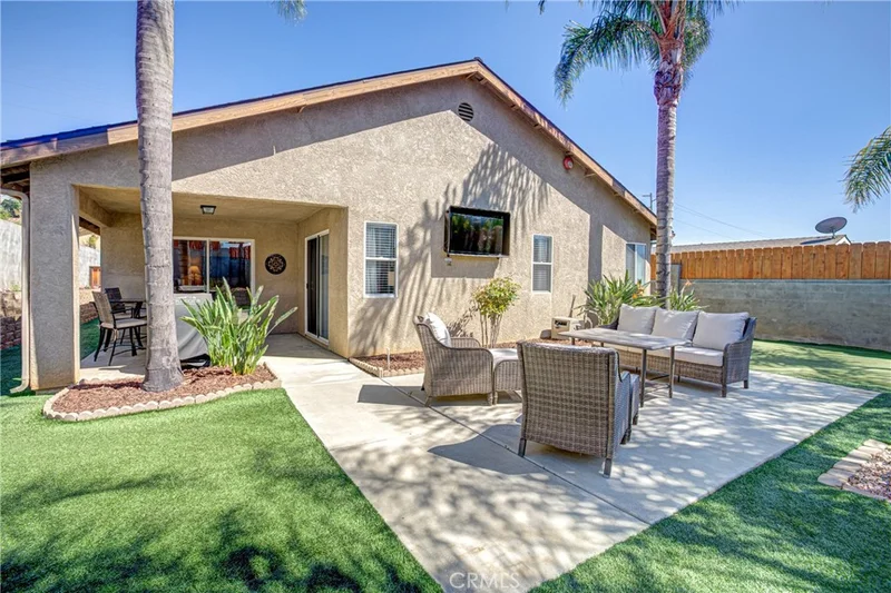 117 Morro Road, Fallbrook, CA 92028