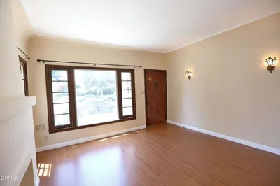 126 S Olive Avenue D photo 2