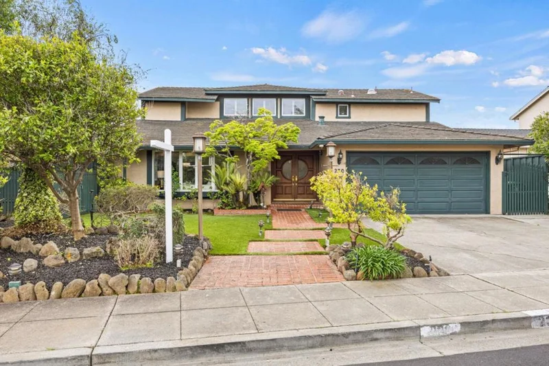 230 Duck Court, Foster City, CA 94404