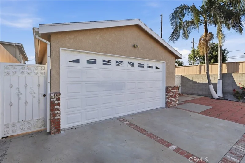 2211 Barbour Court photo 2
