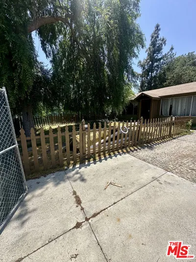 6325 Klump Avenue photo 2