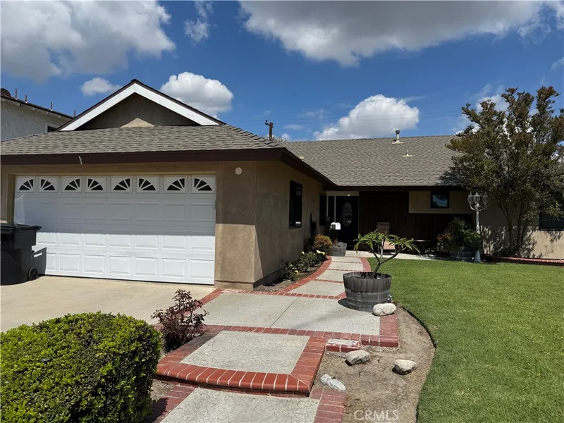 4311 Emerald, Cypress, CA 90630