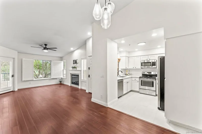 18752 Caminito Cantilena 166, San Diego, CA 92128