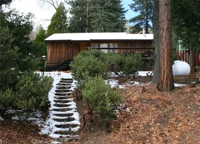 6020 Lake photo 2