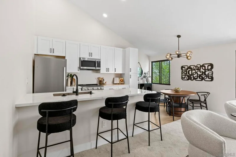 6196 Agee St 26, San Diego, CA 92122