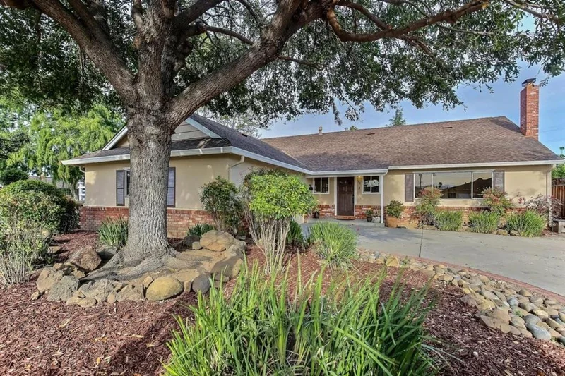 904 Del Monte Place, San Jose, CA 95117