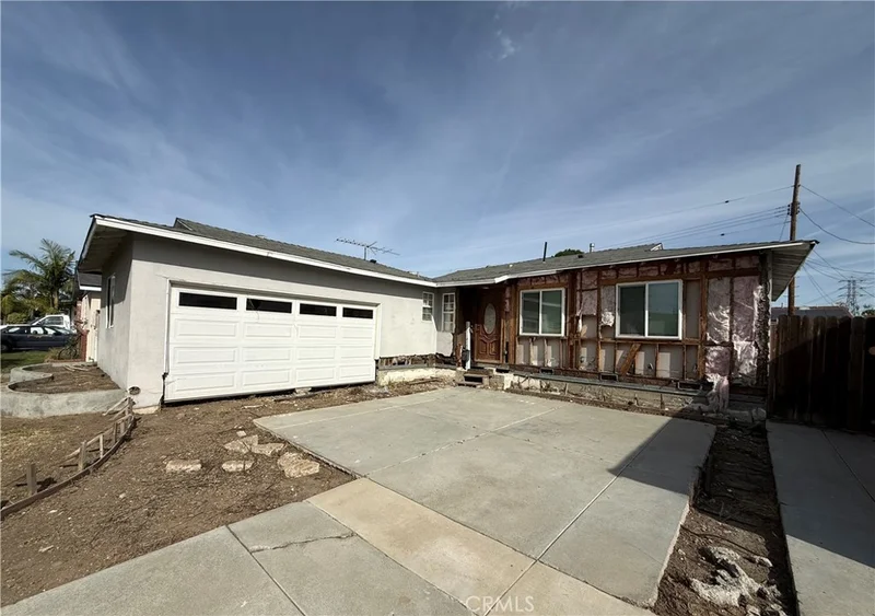10285 Belcher, Downey, CA 90242