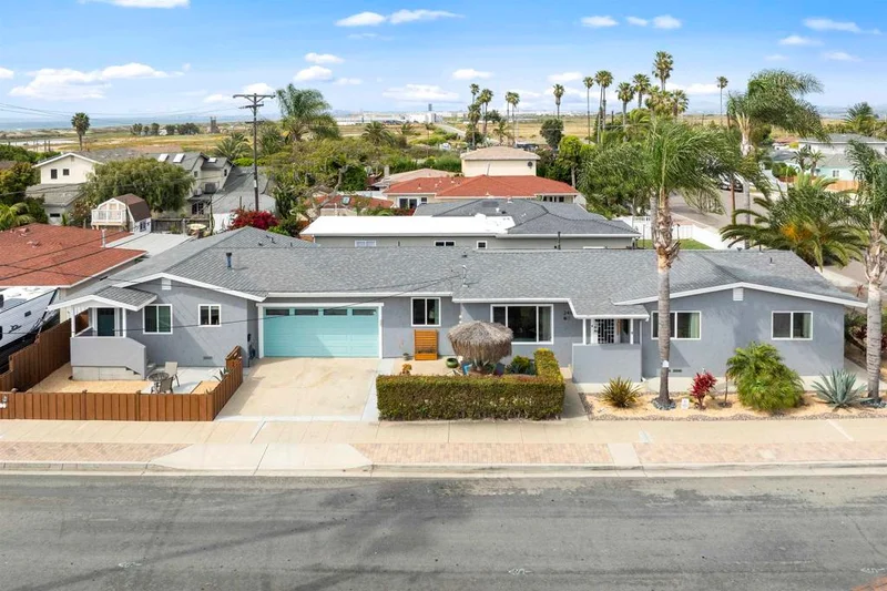 Photo 2 of 246 Calla Avenue