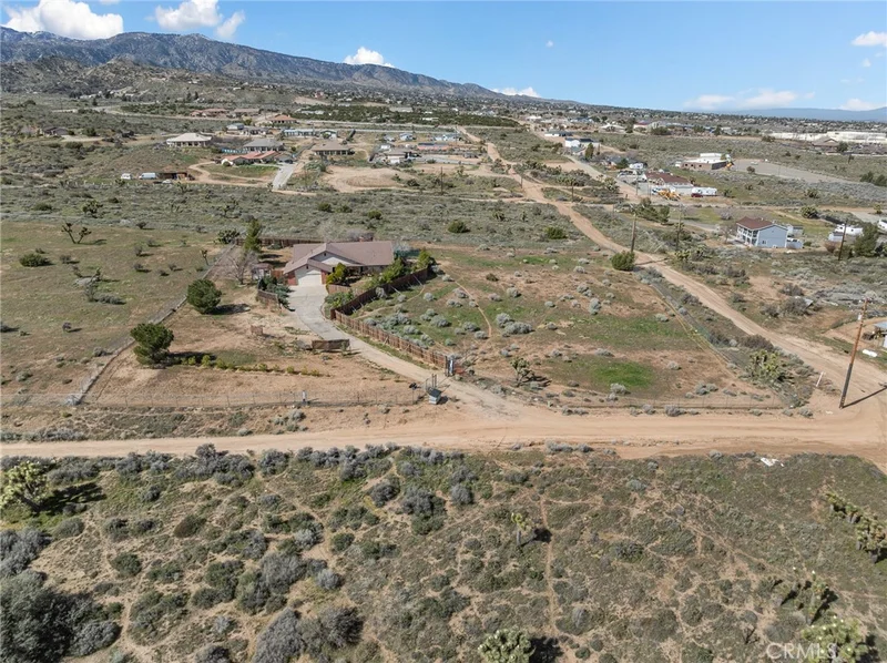 8672 Sierra Vista, Phelan, CA 92371