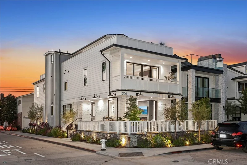 201 Opal, Newport Beach, CA 92662