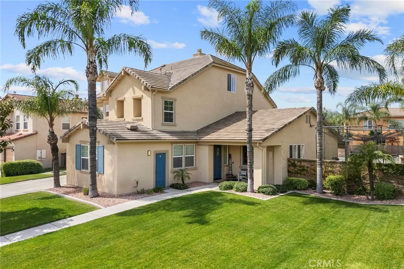 7547 Soaring Bird Court photo 2