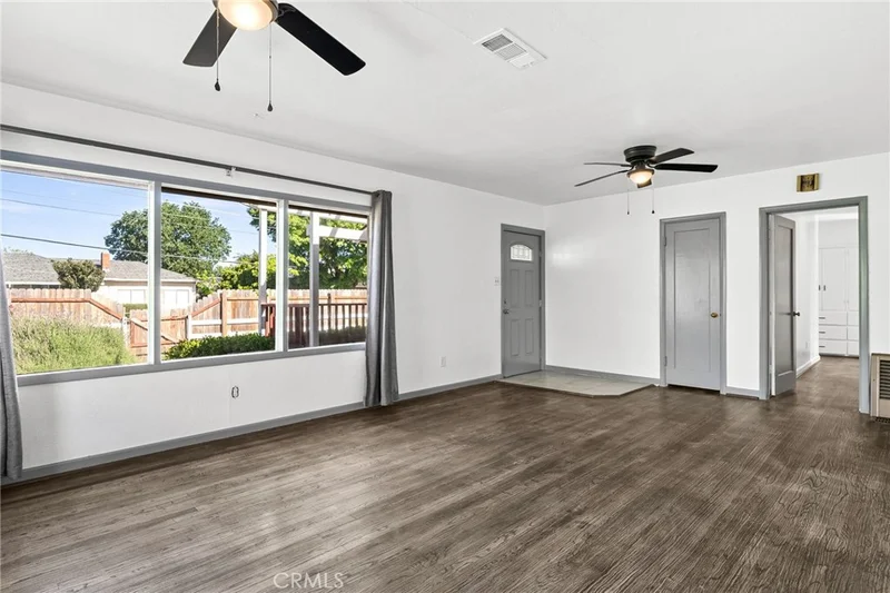 173 Connors Avenue photo 2