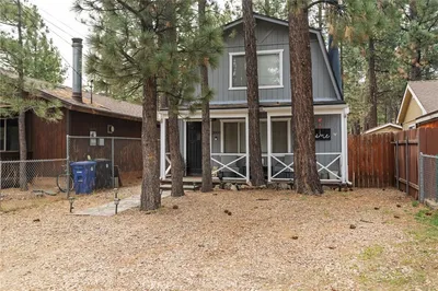 2060 7th Lane photo 2