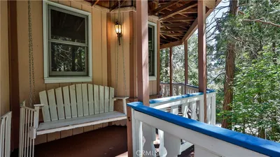 24083 Cresta Drive photo 2