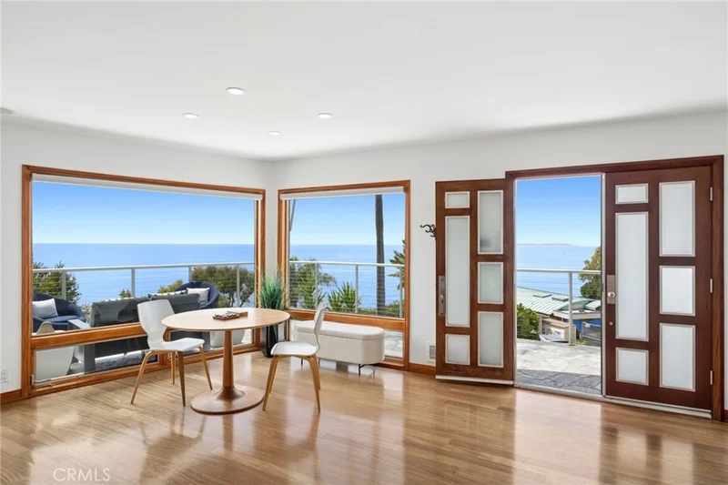 461 Alta Vista Way, Laguna Beach, CA 92651