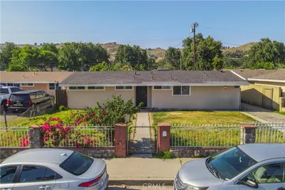 2229 Carlton