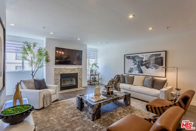 Photo 2 of 120 S Crescent Drive 304